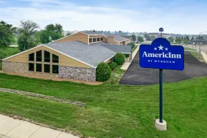 Image of AmericInn by Wyndham Dickinson