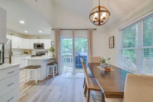 Image of 7 Mi to Camelback Mtn Chic Penn Estates Home