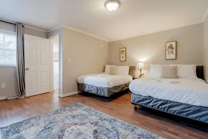 Image of Mins to USC, Hospital, Zoo! Columbia Duet- 2 Units