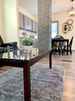 Image of Cozy 3BR 1BA Short drive to Niagara Falls