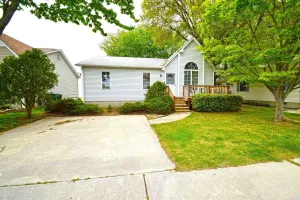 Image of Fountain Road Home