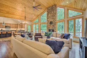 Image of Luxe Wintergreen Resort Escape with Hot Tub!