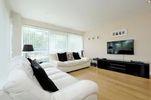 Image of Deluxe and Secure Apartment Close to Aberdeen City Centre