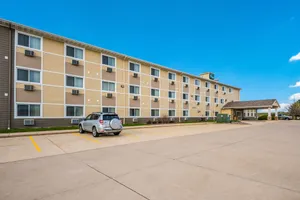 Image of Quality Inn & Suites Eldridge Davenport North
