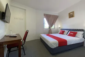 Image of OYO 90148 Zee Lagenda Hotel
