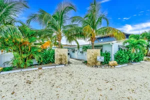 Image of Driftwood Villas at Anna Maria Island Inn