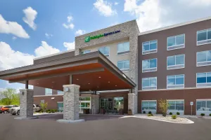 Image of Holiday Inn Express & Suites - Grand Rapids Airport - South by IHG