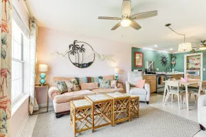 Image of 4 Mi to Beaches: Vibrant Stuart Villa w/ Patio!