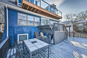 Image of Lakefront Home with Gorgeous Sunsets, Kayaks, and Pier