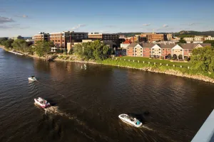 Image of Courtyard La Crosse Downtown/Mississippi Riverfront