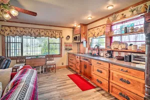 Image of Cozy Lake Charles Studio w/ Golf Course Views