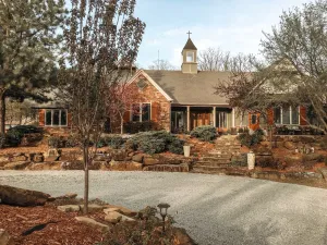 Image of BarDew Valley Inn