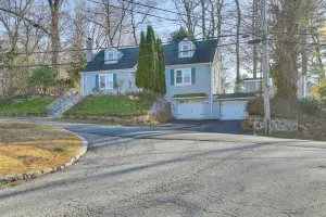 Image of 3 Mi to Downtown: Spacious White Plains Home