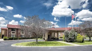 Image of Red Roof Inn & Suites Hermitage