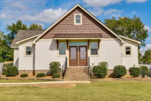 Image of Waterfront Benson Retreat: Rescue Farm w/ a Lake!