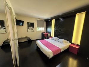 Image of Hôtel Gardenia Bordeaux Est