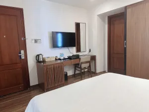Image of Alisia Beach Hotel Da Nang