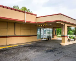 Image of Econo Lodge Inn & Suites Shamokin Dam - Selinsgrove
