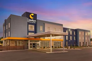 Image of Comfort Inn & Suites US-60