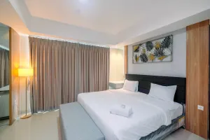 Image of Cozy 2BR Apartment Nine Residence with City View By Travelio