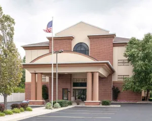 Image of Quality Inn & Suites Niles