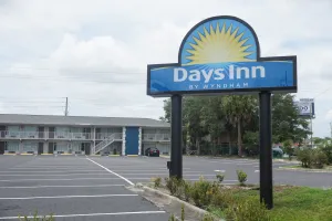 Image of Days Inn by Wyndham Apopka/Orlando