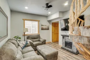 Image of Family Home w/ Mountain Views in Circleville!