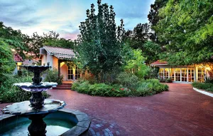Image of Casa Blanca Inn and Suites