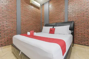 Image of RedDoorz Plus At Ampera Raya