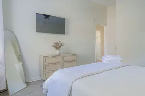Image of The Columbus Collective 4Bed with games