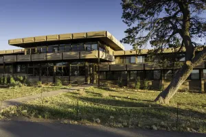 Image of Kachina Lodge - Inside the Park