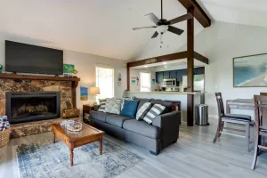 Image of Hot Tub and Deck Margaritaville Resort Retreat!