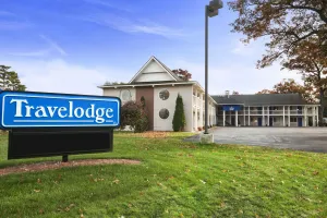 Image of Travelodge by Wyndham Traverse City MI