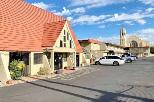 Image of Super 8 by Wyndham Albuquerque Downtown