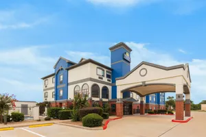 Image of Days Inn & Suites by Wyndham Sam Houston Tollway