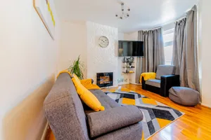 Image of Stylish 3-bed Terraced House with Wi-Fi