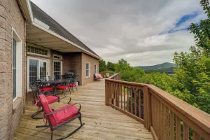 Image of Classy Home with Hot Tub and Mt Jefferson Views!
