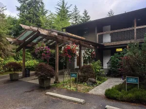 Image of Olympic Suites Inn