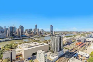 Image of KOZYGURU SOUTH BRISBANE LUXURY RIVER VIEW 2 BED + FREE PARKING QSB038