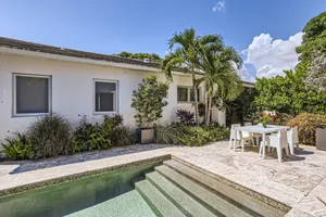 Image of Villa Ardmore - Indulge in Spa Living with Guesthouse & Private Pool