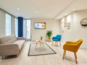 Image of Residence Mercure Paris La Defense Grande Arche