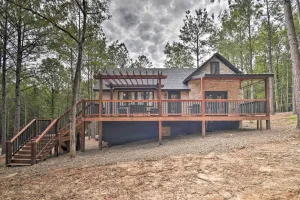 Image of Modern Broken Bow Cabin Large Deck, BBQ and Pergola
