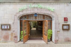 Image of Hostellerie des Trois Pigeons, Paray-le-Monial