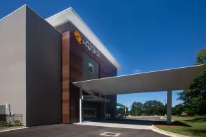 Image of La Quinta Inn & Suites by Wyndham Oxford