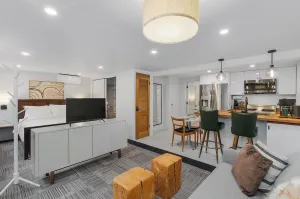 Image of Sunnyside Studio on Green Lake