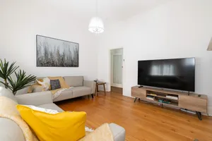Image of Charming 3-Bedroom Sandstone Haven with free wine