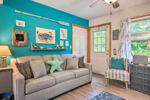 Image of Darling Cottage about 1 Mi to Lake Erie Beach!