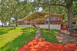 Image of Cedar Creek Reservoir Home with Deck and Dock