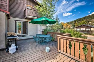 Image of Cozy Red River Alpine Condo with Mountain Views