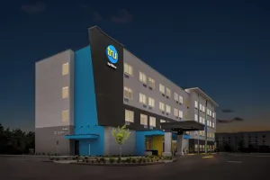 Image of Tru By Hilton Holland, Mi